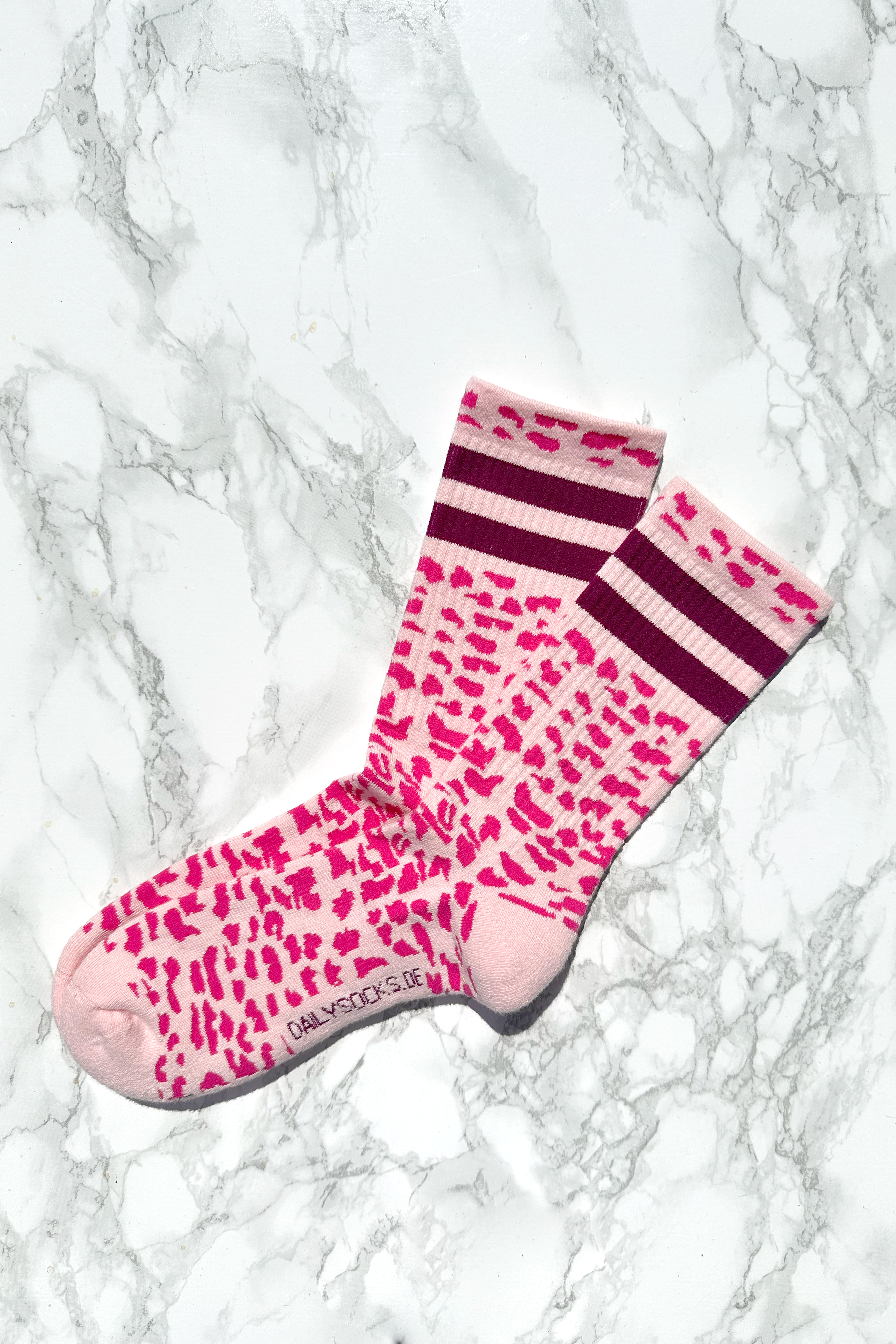 AMANDA 1.0 - rosa/burgund - dailysocks.berlin