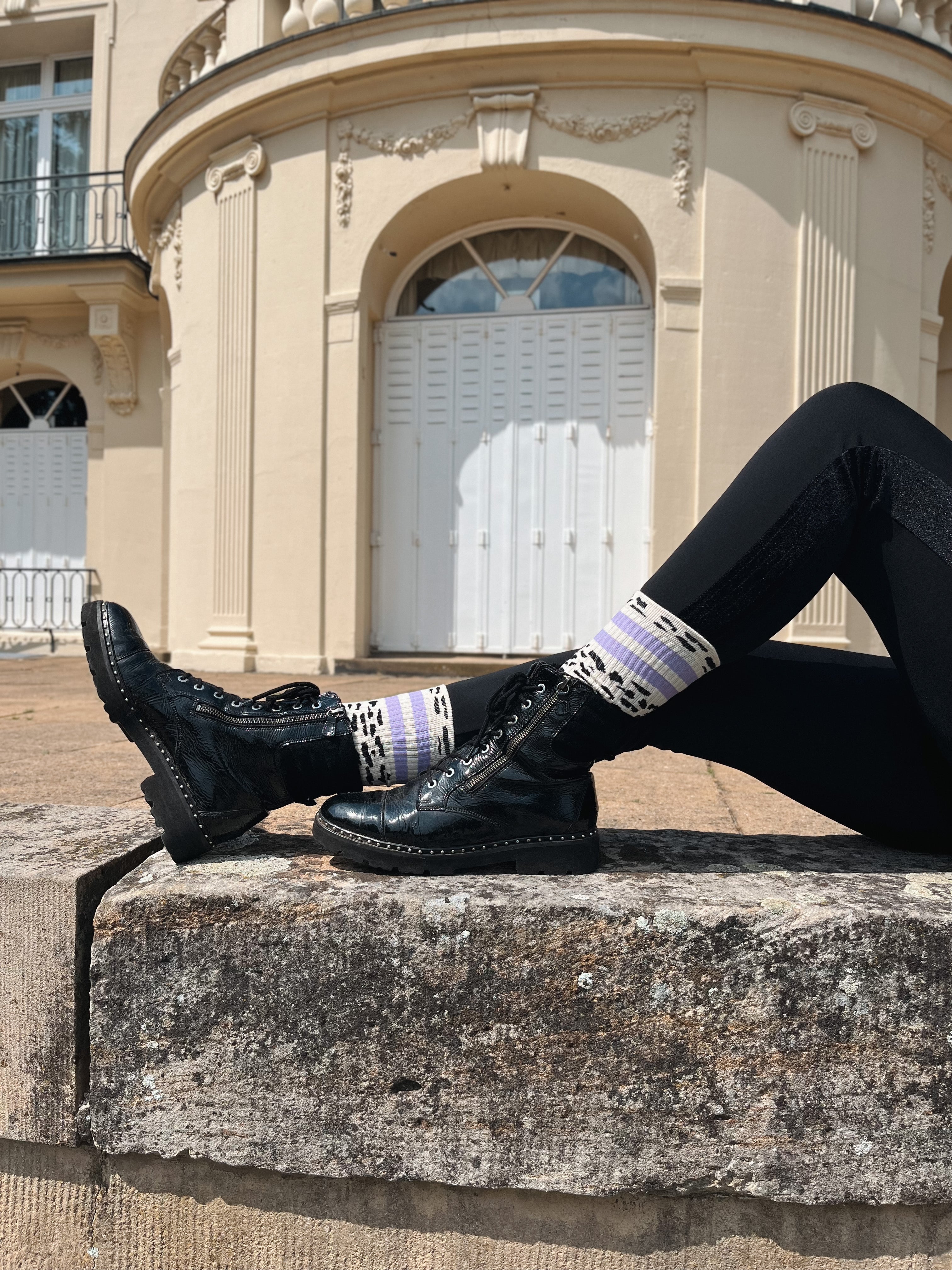 AMANDA 1.0 - latte/lila