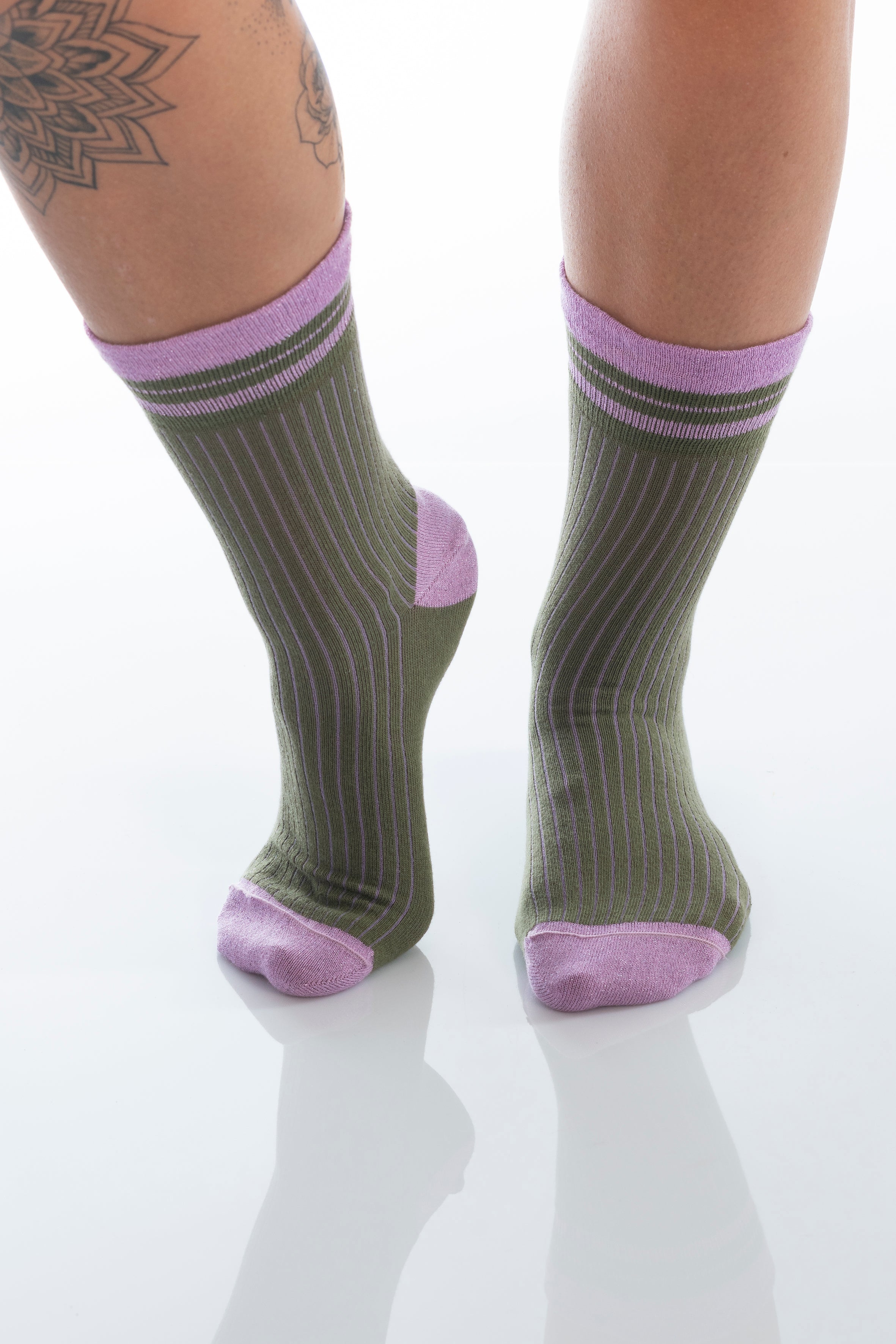 ANNALISE - lorbeer/flieder - dailysocks.berlin