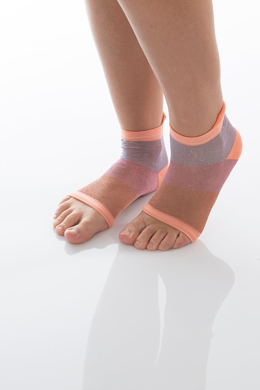 Zehenfreie Socken, pastellfarben