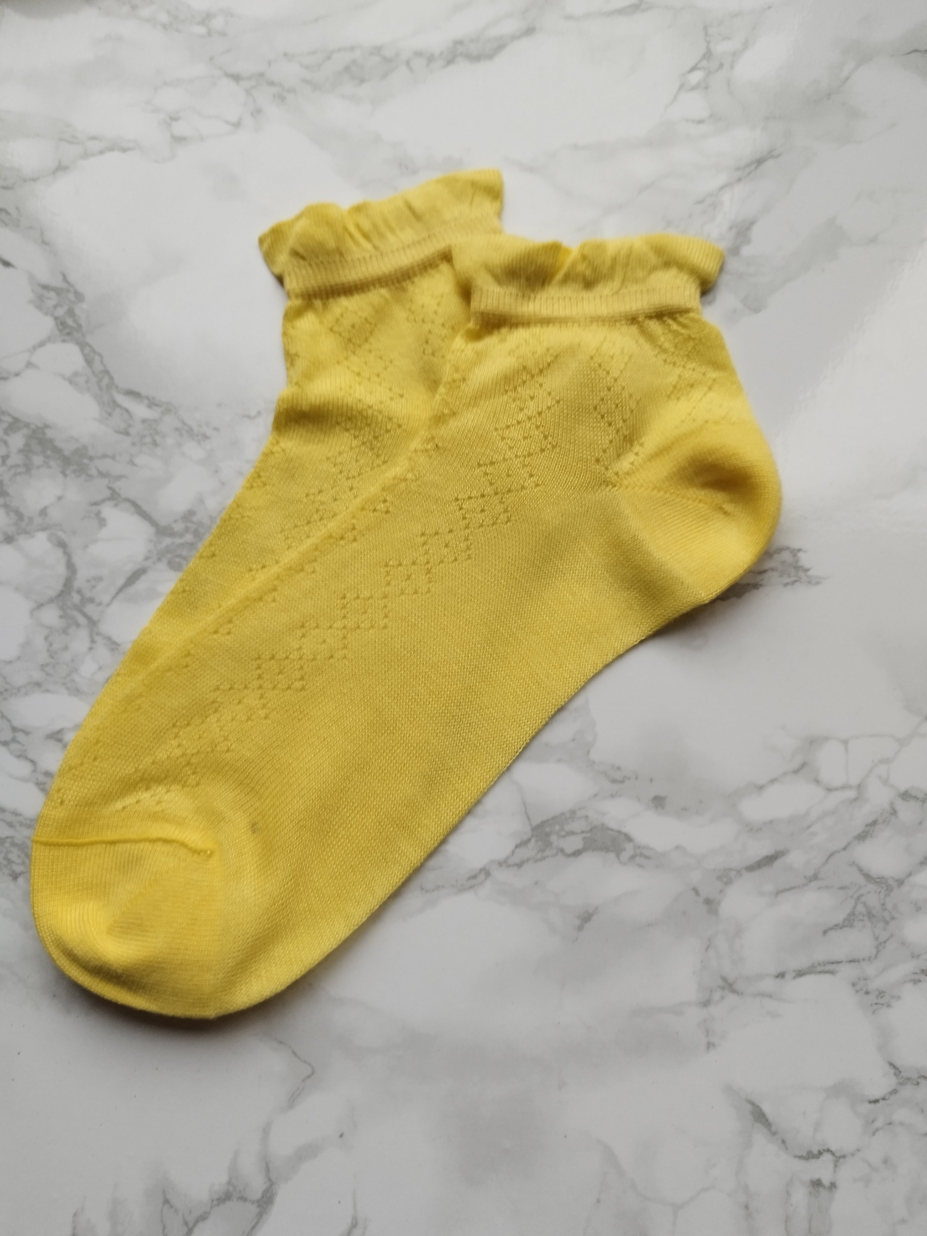 NORA 1.0 - gelb - dailysocks.berlin