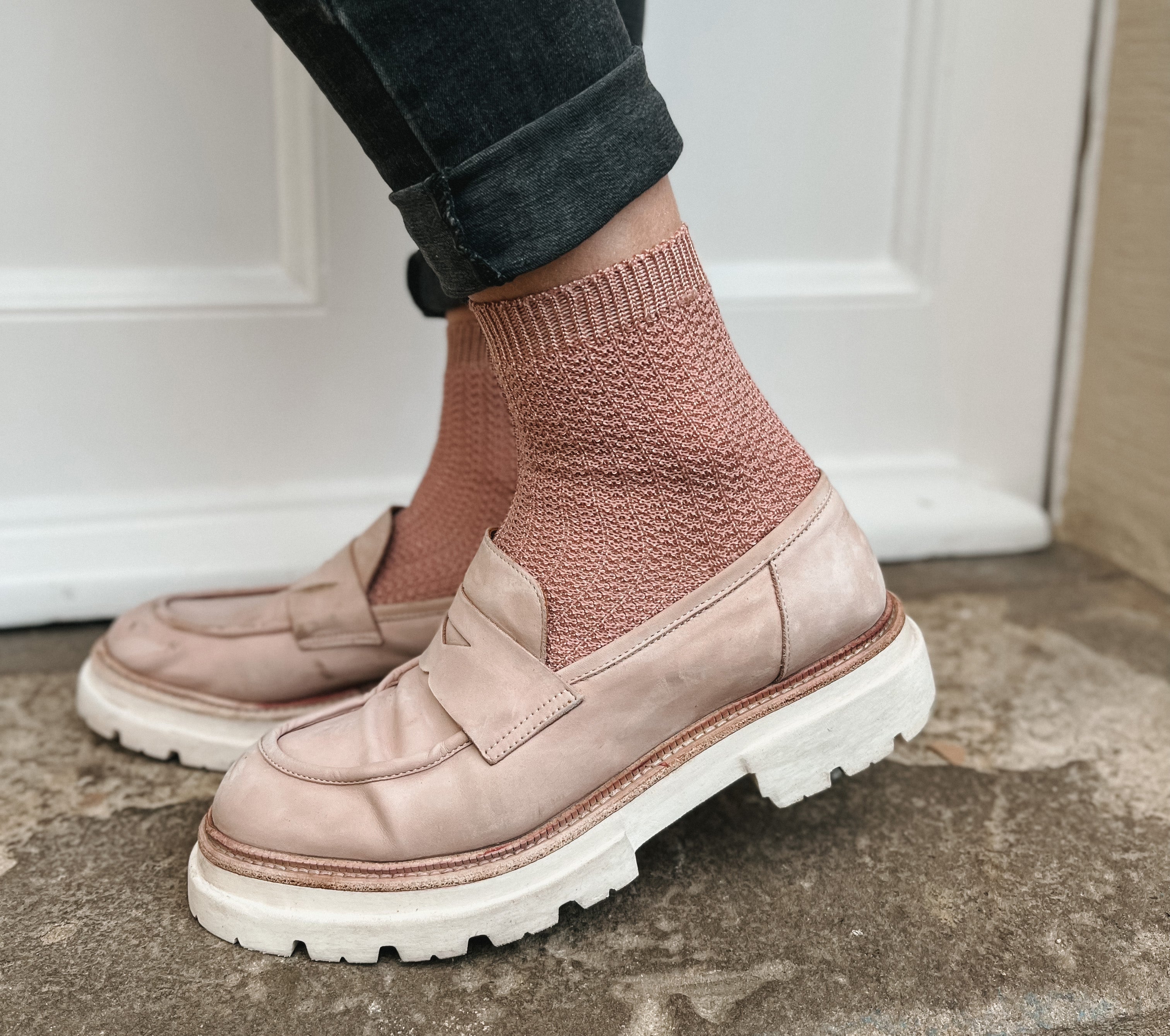 Welche Socken in Loafers? 5 Styling-Tipps für Sommer & Herbst