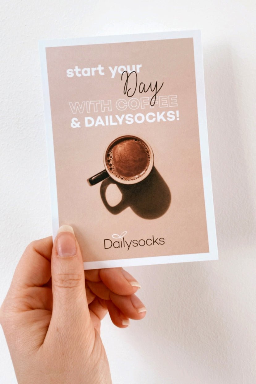 Postkarte "start your day with coffee & DAILYSOCKS"